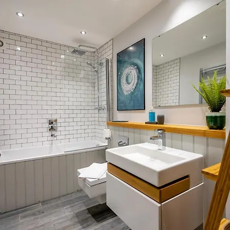 Апартаменты One Clementhorpe Maltings