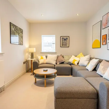 Апартаменты One Clementhorpe Maltings Йорк